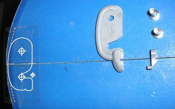 Nose Tail Hooks setzen